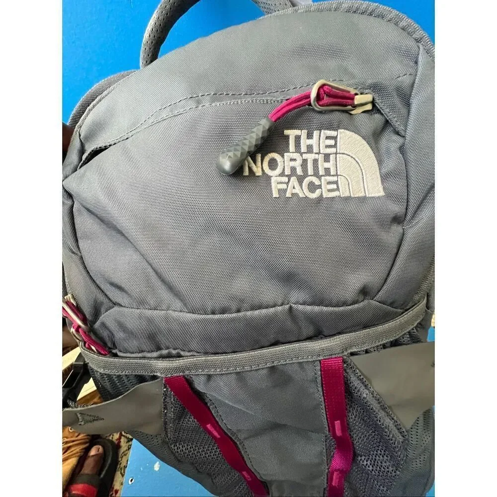 The North Face Recon Backpack Gray Pink Laptop Hiking Day Bag Padded Back ISSUES